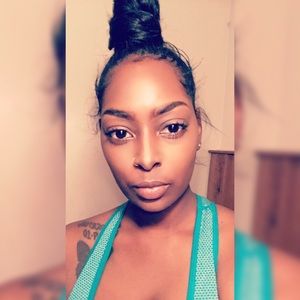 Meet your Posher, Sherena