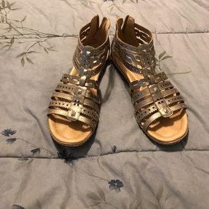 Earth zip up the back flat sole sandals