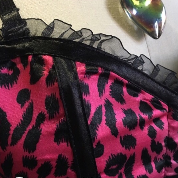❌SOLD ON D pop❌ 2 in 1 corset Pink Leopard/Blk XS - Picture 3 of 3