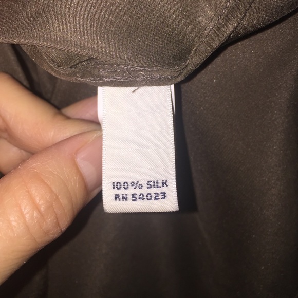 Banana Republic NWT Silk Blouse - Picture 6 of 6