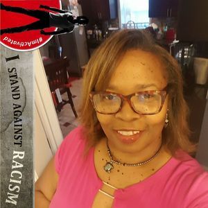 Meet your Posher, Laurie