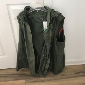 Market & Spruce Utility Vest