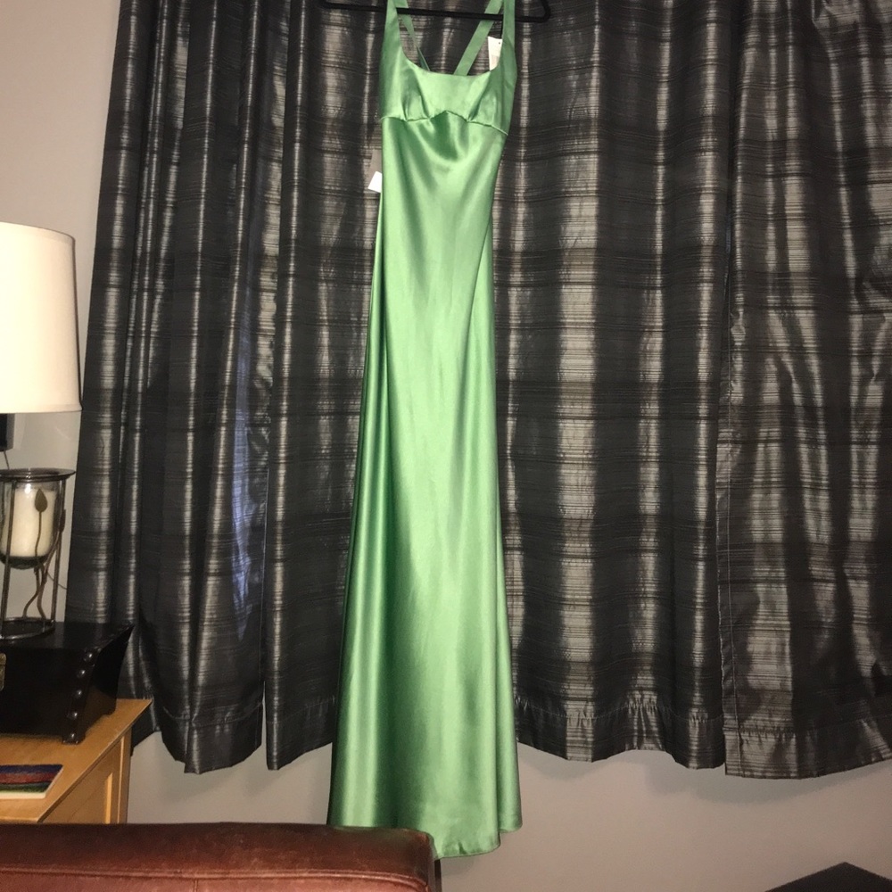 NWT!! A.B.S. Collection Kelly green gown size 2