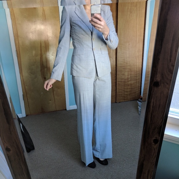 Body by Victoria Secret Grey Suit size 6 - Picture 3 of 3