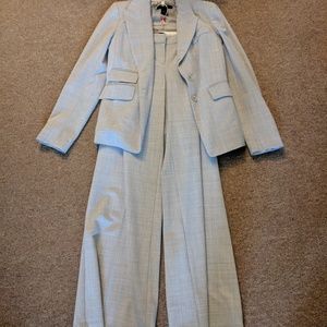 Body by Victoria Secret Grey Suit size 6