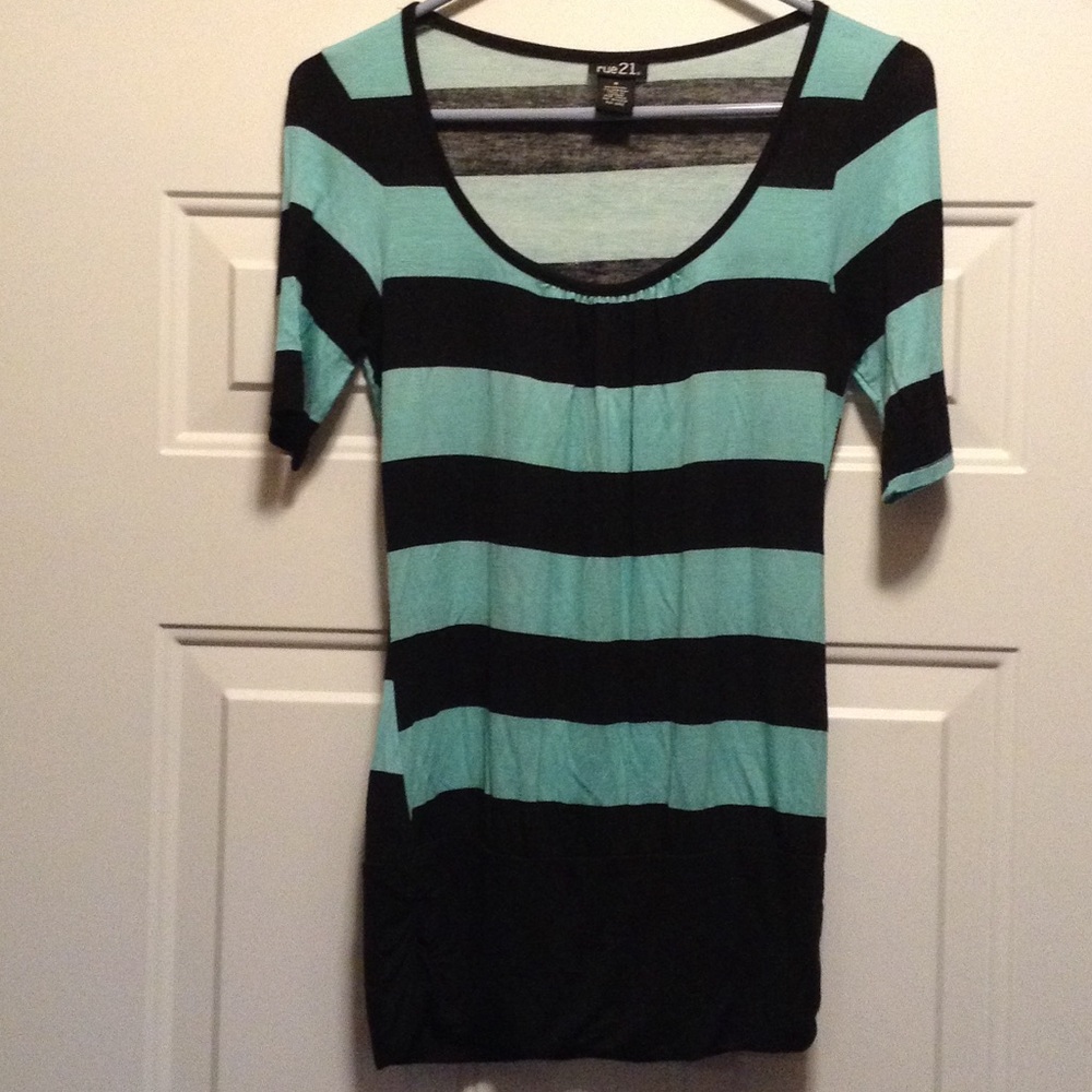 Mint & black super soft short sleeve shirt