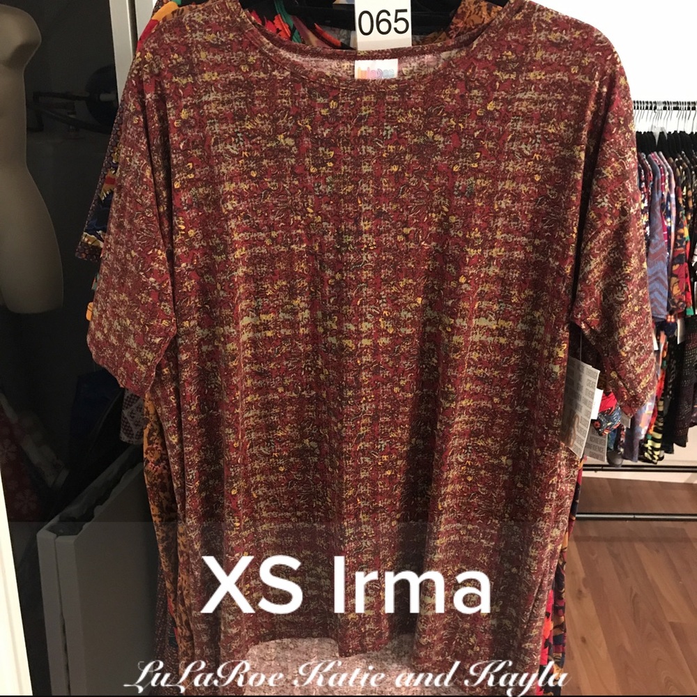 🚨Sale on Closet🚨LuLaRoe Irma Tunic Top