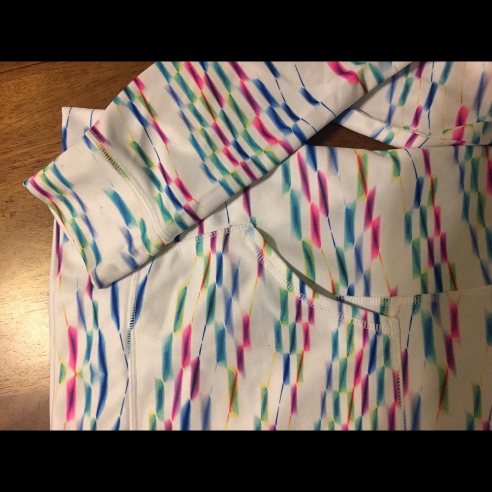 ❤️Like New! FILA Pullover - Picture 3 of 6