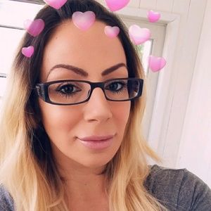 Meet your Posher, Dara