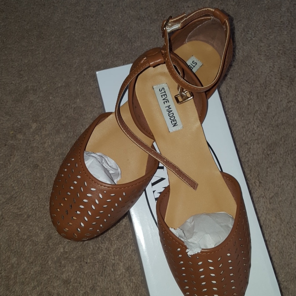 Shoes - Picture 2 of 2