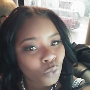 Meet your Posher, Latosha