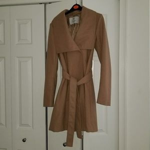 **1hr FLASH SALE** Guess Trench Coat