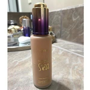 Authentic Tarte Rainforest of the Sea foundation