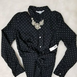 NWT old navy button down. Great for layering.