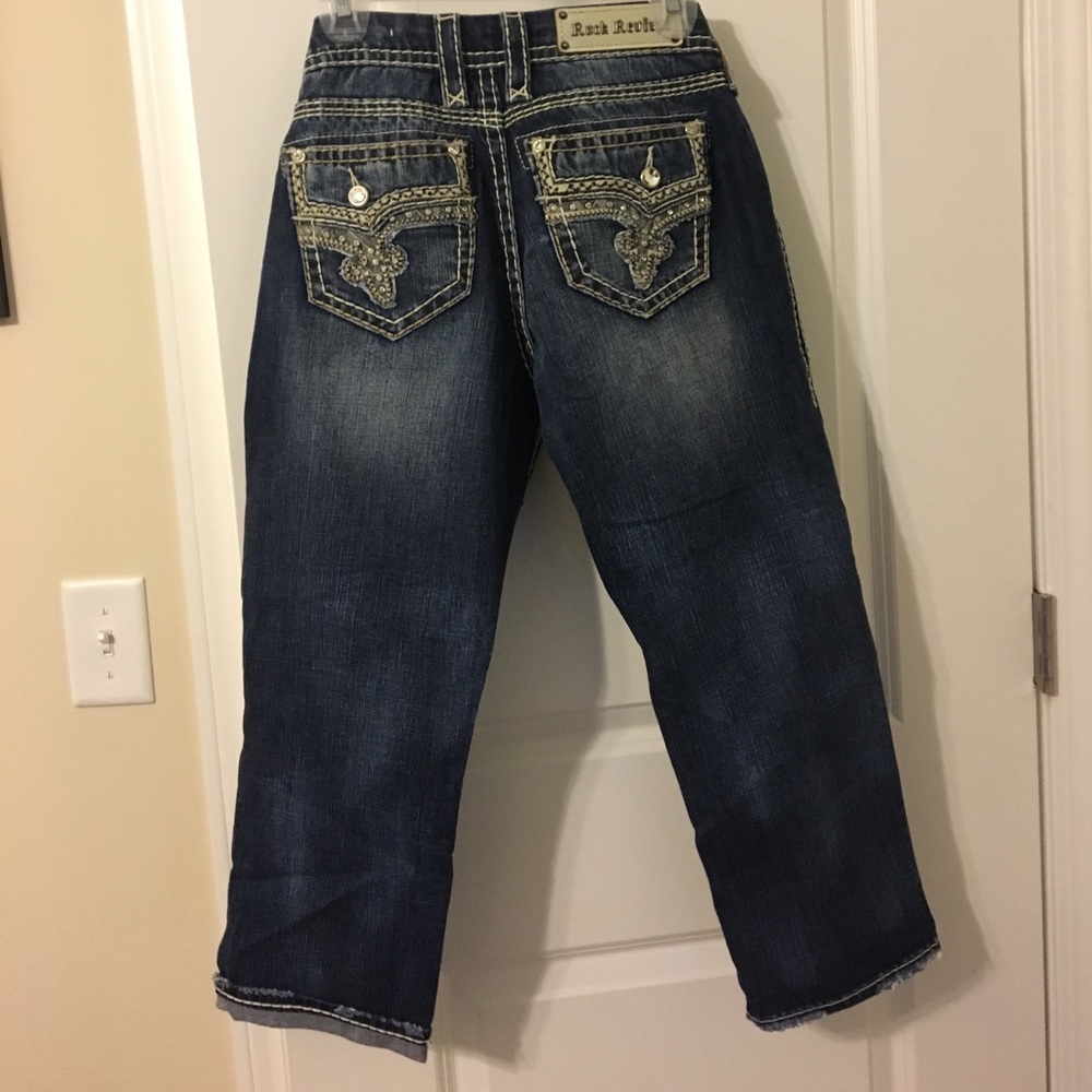 Buckle capris. 24 inch inseam