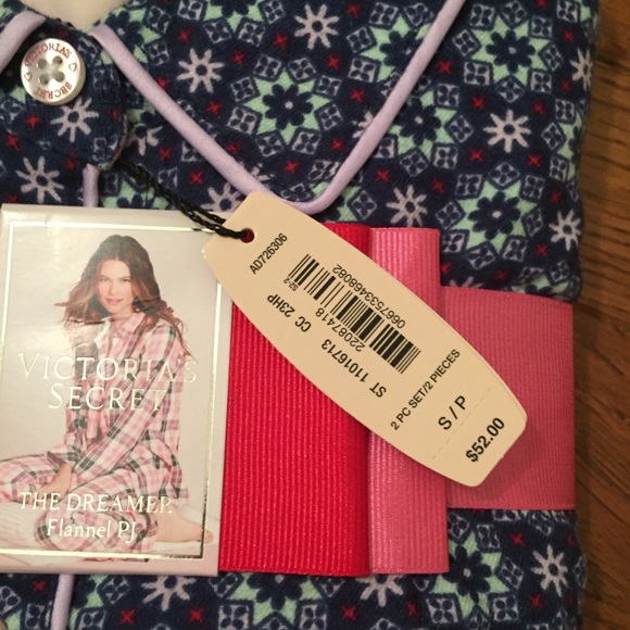 Victoria’s Secret Pajama Set Brand New! - Picture 2 of 3