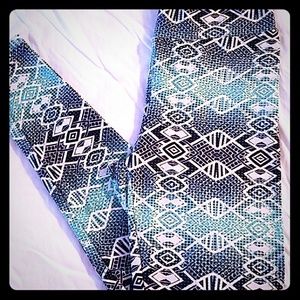 LuLaRoe OS Leggings Mermaid Fish Scales Blue Green