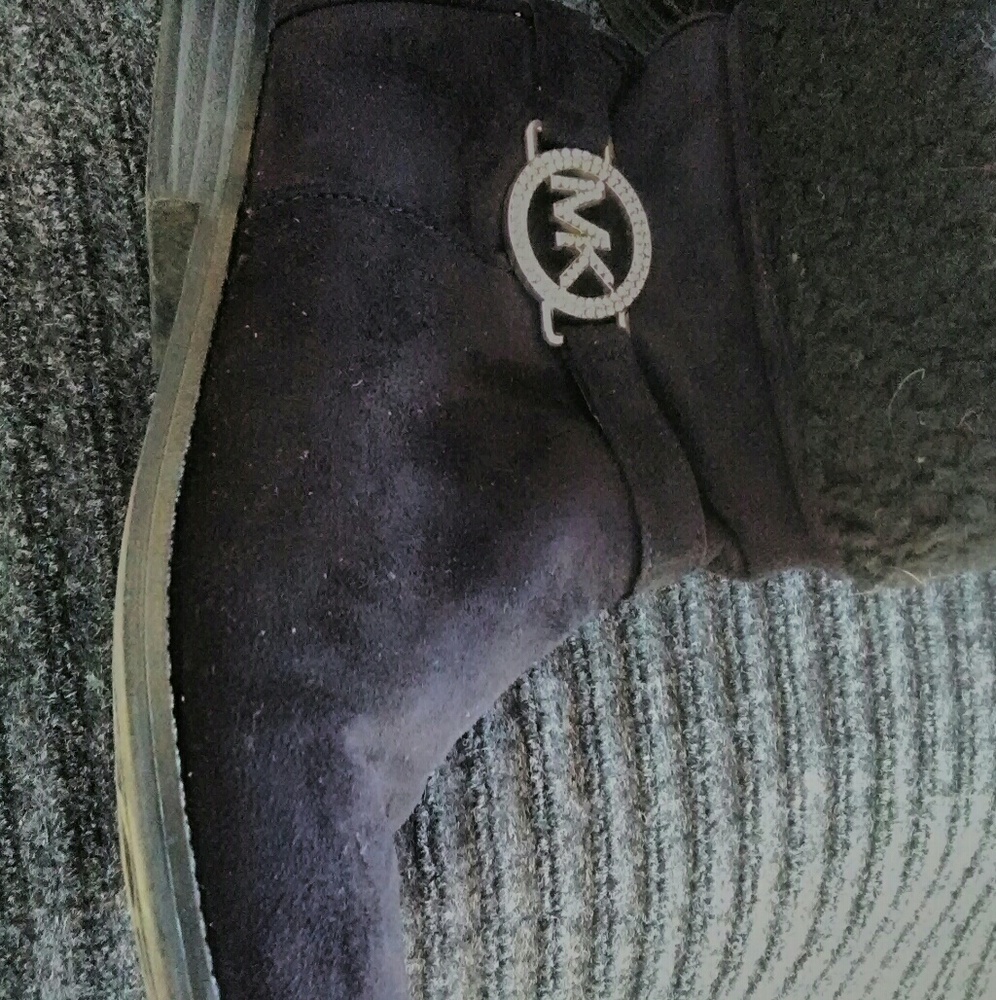 GIRL'S SUEDE MICHAEL KOR'S BOOTS