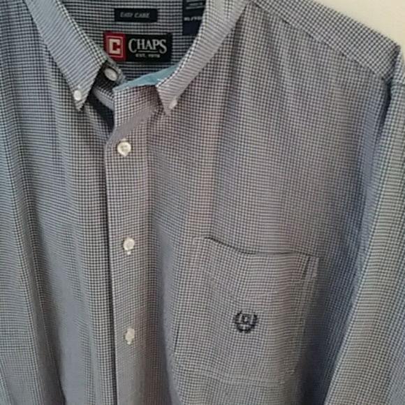 Chaps Other - Chaps Men's button collar shirt