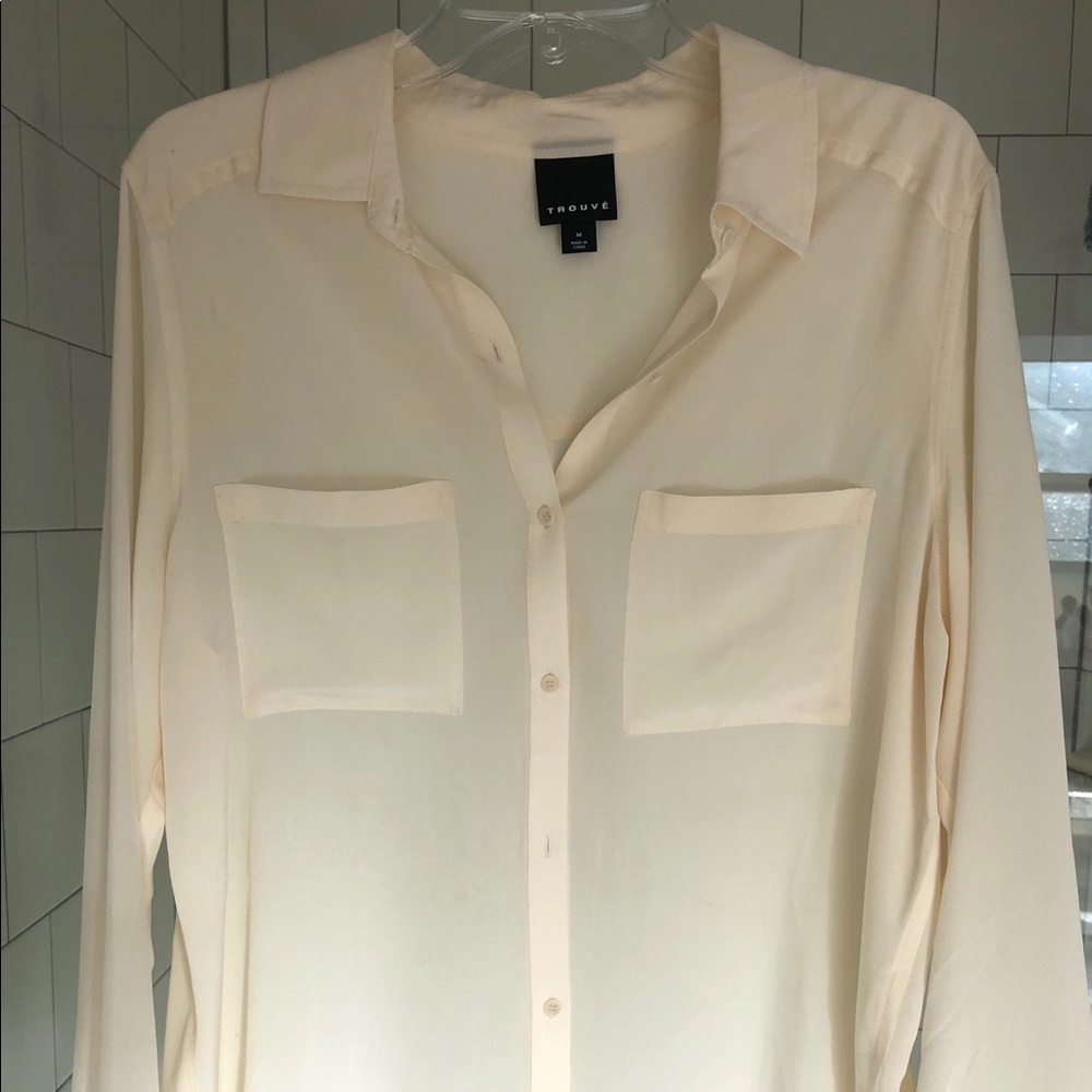 100% silk Trouvé ivory button-down blouse
