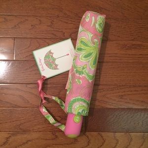 Lilly Pulitzer Umbrella Chin Chin Print