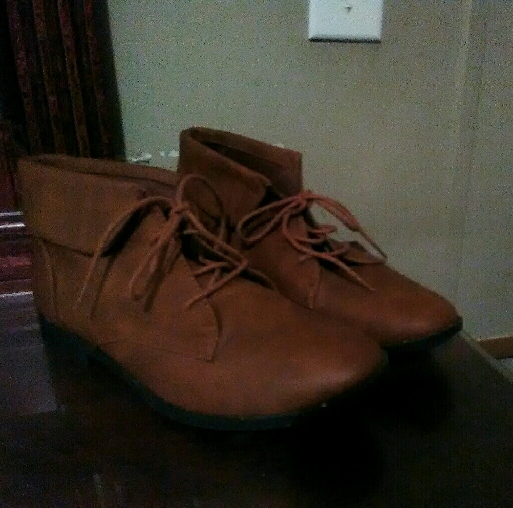 Oxfords/booties. Masculine with a feminine feel