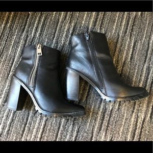 Mossimo booties | Size 7