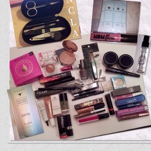 HUGE Makeup & Skincare Bundle