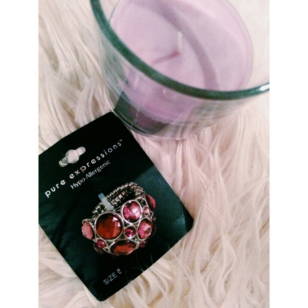 🆕 (NWT) Purple Gem Ring (Stretch)