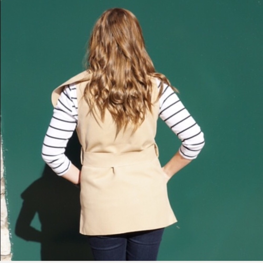 Camel / Tan Vest - Picture 2 of 2