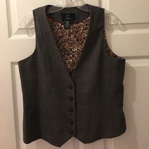 Jules & Leopoldo Vest