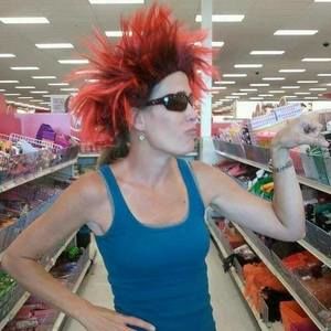 Meet your Posher, Simone