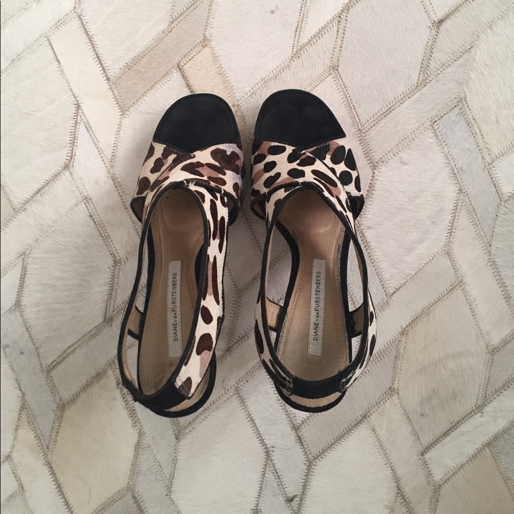 Leopard print sandal