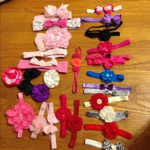 Lot of hair bows various sizes