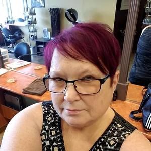 Meet your Posher, Kelli