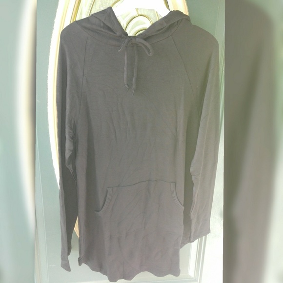 Black hooded top - Picture 4 of 8