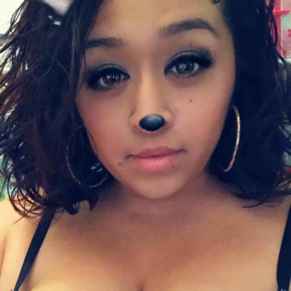 Meet your Posher, Beatriz