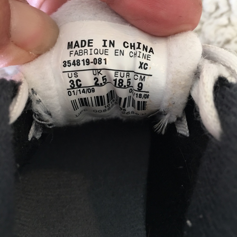 Baby nikes!! - Picture 5 of 5