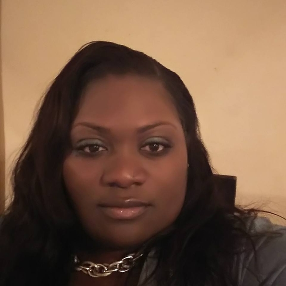 Meet your Posher, Tanisha - Picture 1 of 1