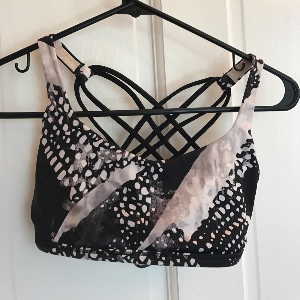 Lululemon Size 4 Sports Bra