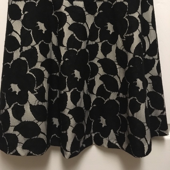 Dress,size-0,short sleeves,black/cream,lace,short - Picture 3 of 8