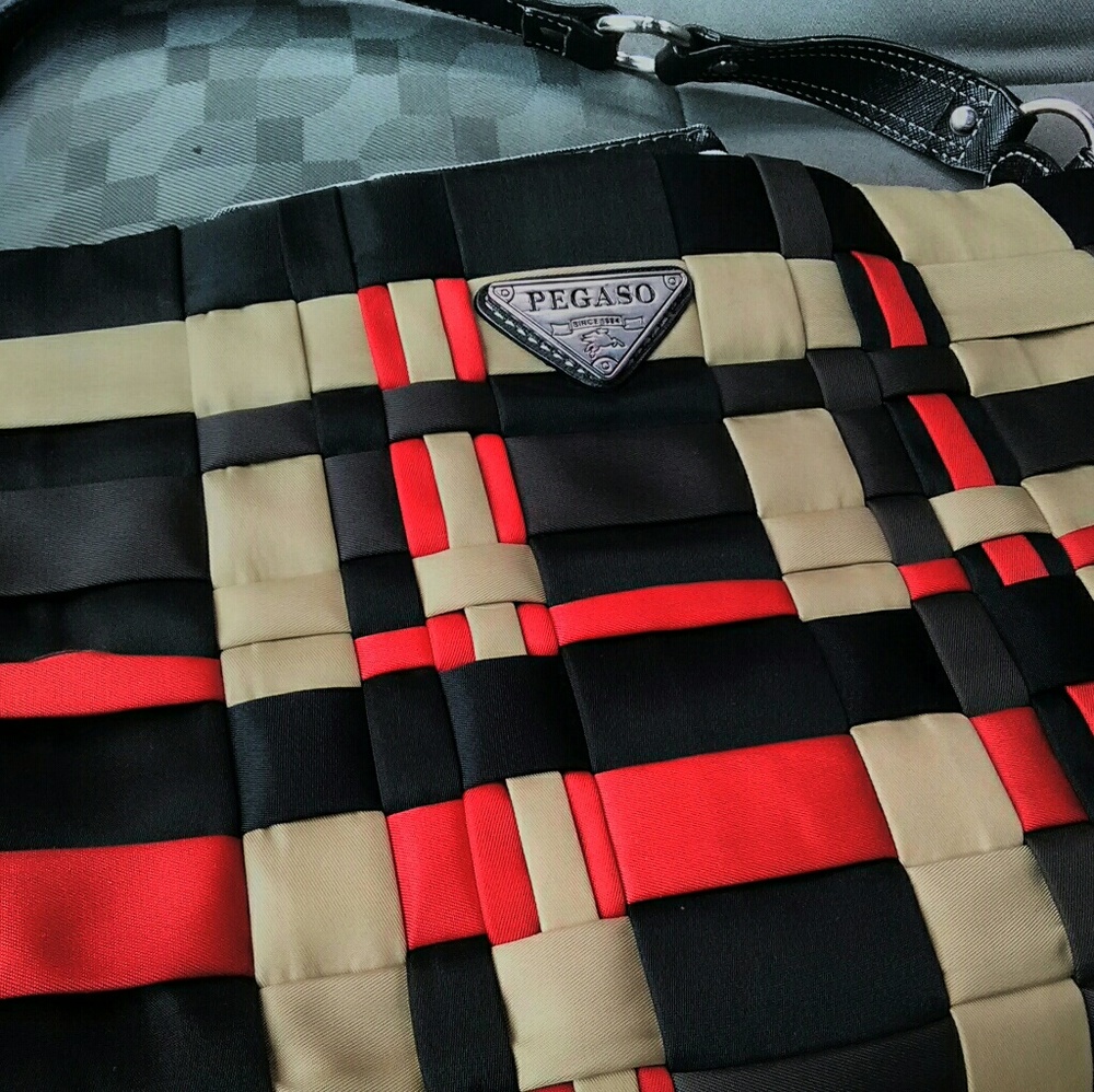 VINTAGE PEGASO SINCE 1984 BAG