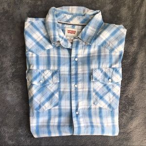 Levi's short sleeve plaid button down.