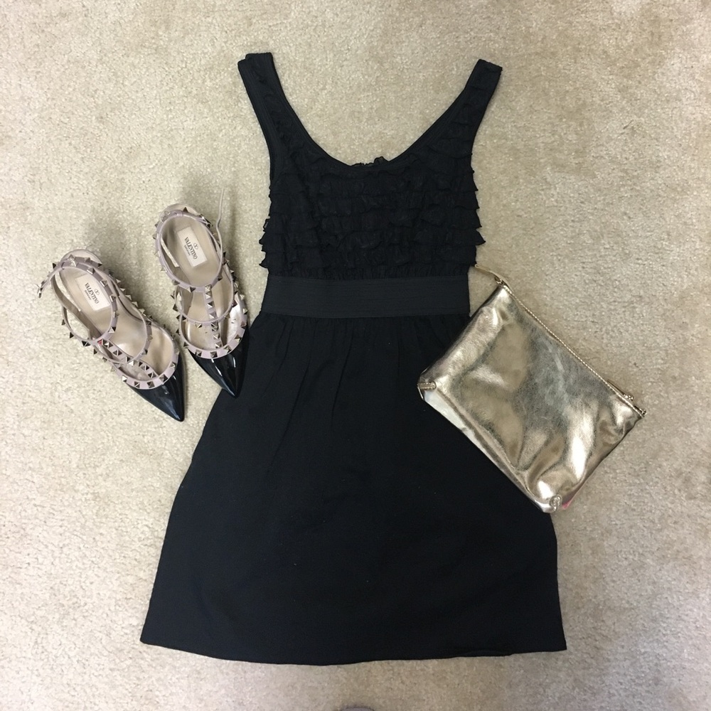 Little black dress with POCKETS 🖤