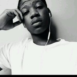 Meet your Posher, Aaron