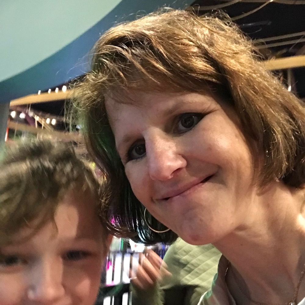 Meet your Posher, Jennifer