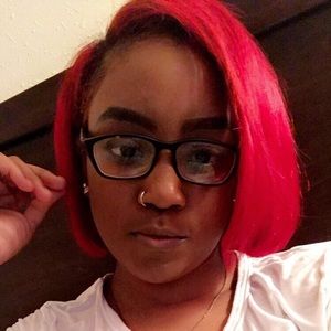 Meet your Posher, Malikah