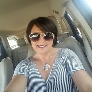 Meet your Posher, Sally