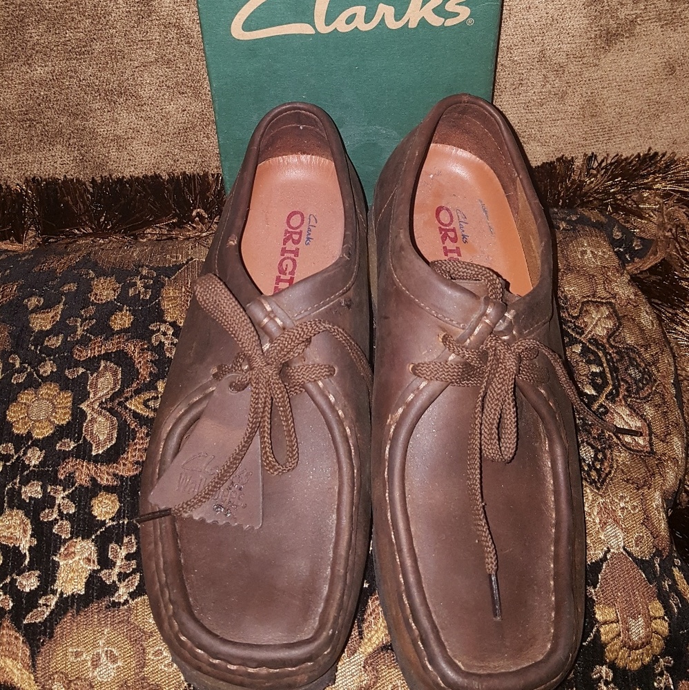 Sz 8 Chocolate leather Clarks