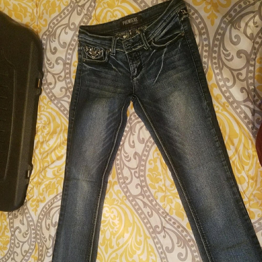 Girl's junior embellished dark blue jeans!!